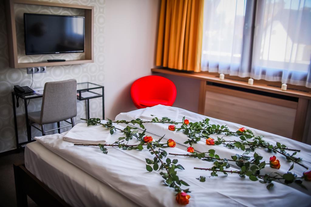 Imola Udvarhaz Dessert Hotel Έγκερ Δωμάτιο φωτογραφία