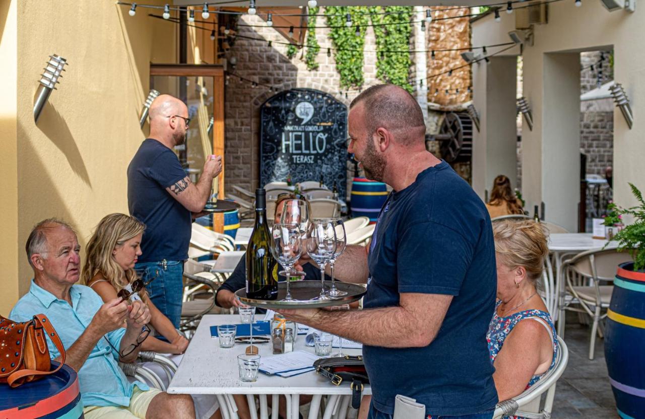 Imola Udvarhaz Dessert Hotel Έγκερ Εξωτερικό φωτογραφία